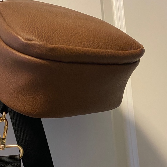 Kedzie Chestnut Sling Bag - Picture 5 of 10